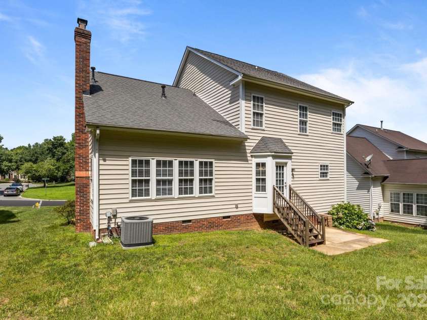 4519 Rock Stream Drive, Charlotte, NC 28269.  MLS# CAR4272079, YatesRealty ID 24879. 