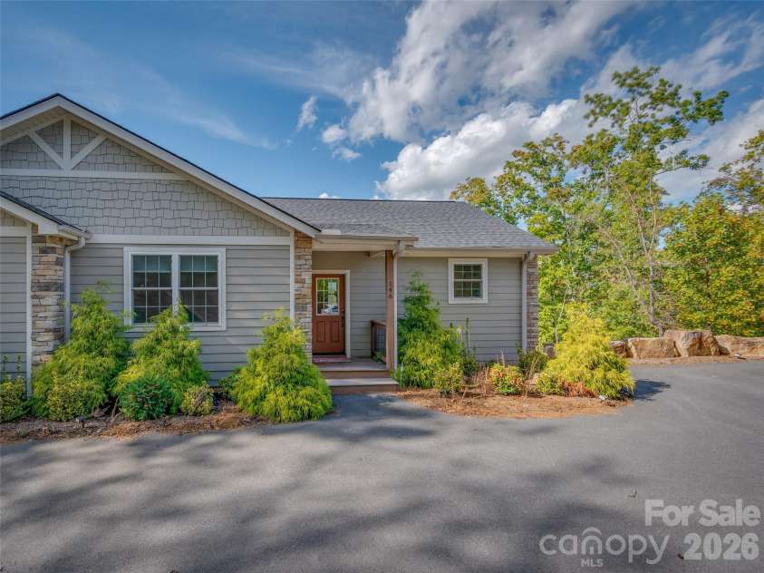146 Red Hawk Knoll, Lake Lure, NC 28746.  MLS# CAR4334221, YatesRealty ID 2488. Private parking