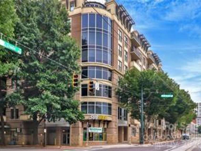 718 Trade Street, Charlotte, NC 28202.  MLS# CAR4393877, YatesRealty ID 2488. 