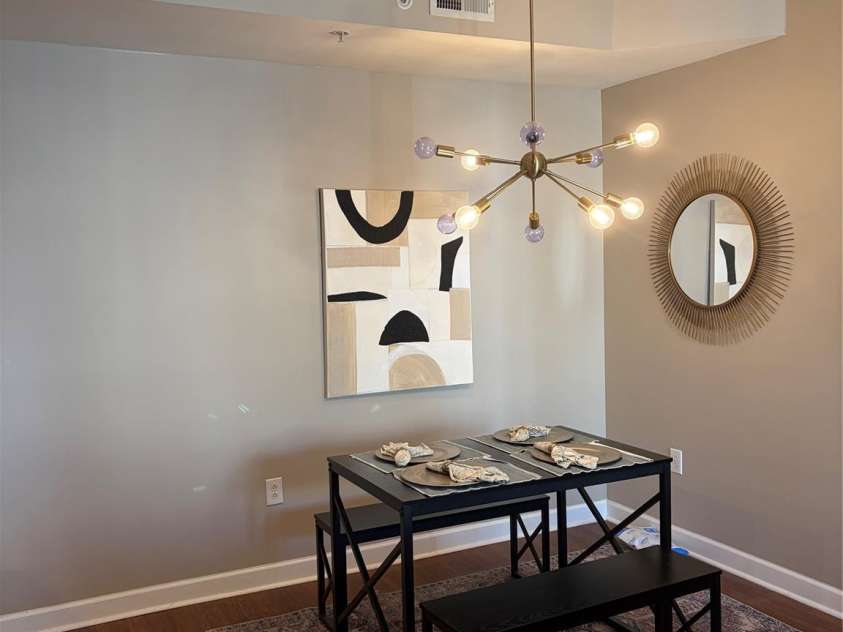 718 Trade Street, Charlotte, NC 28202.  MLS# CAR4393877, YatesRealty ID 2488. Dining