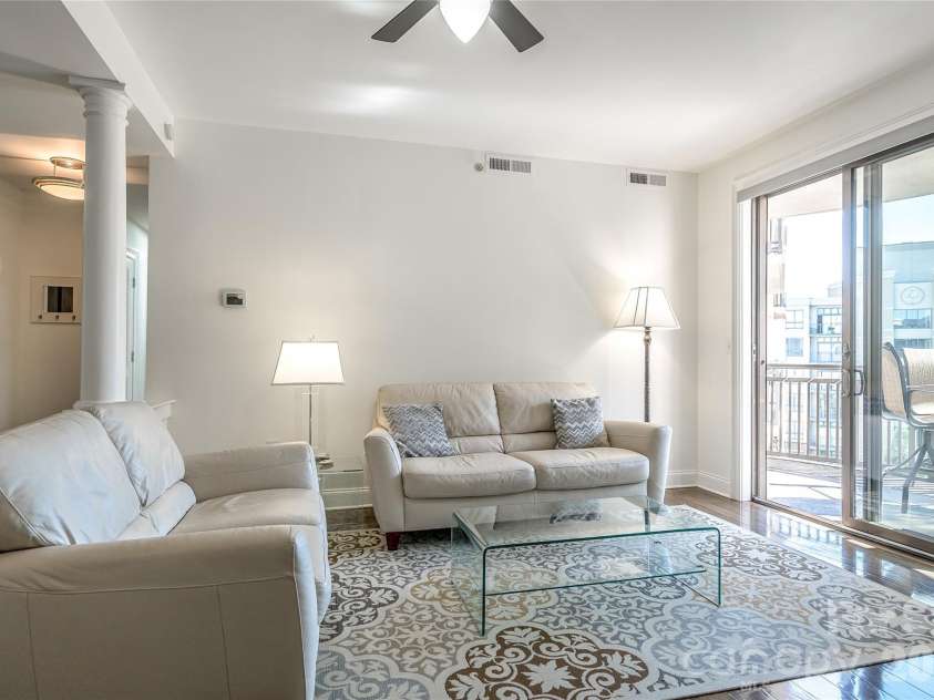 718 Trade Street, Charlotte, NC 28202.  MLS# CAR4413572, YatesRealty ID 2488. 