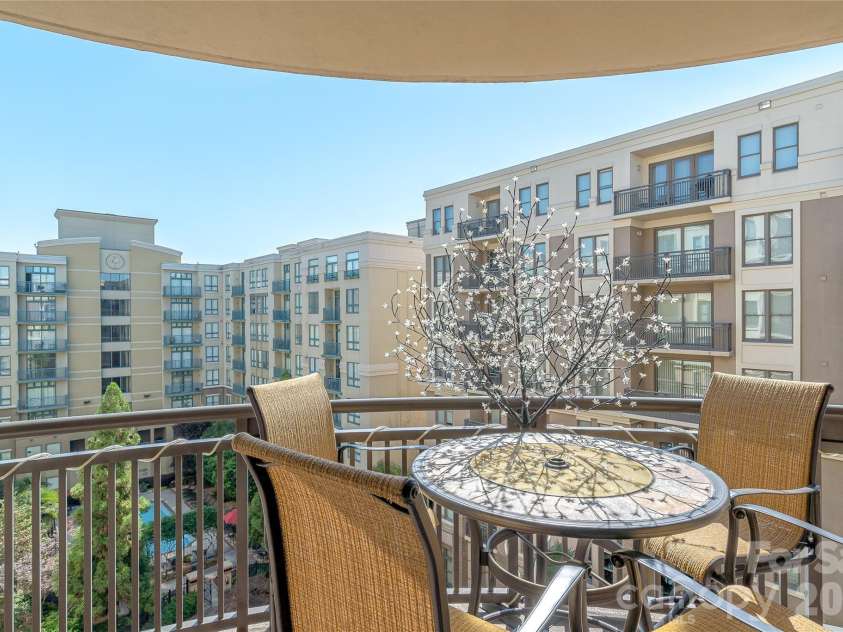 718 Trade Street, Charlotte, NC 28202.  MLS# CAR4413572, YatesRealty ID 2488. 