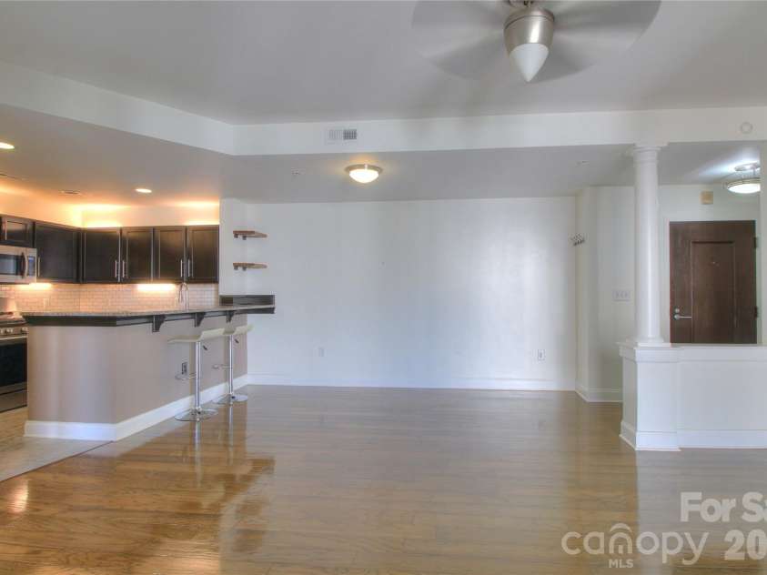 718 Trade Street, Charlotte, NC 28202.  MLS# CAR4413572, YatesRealty ID 2488. 