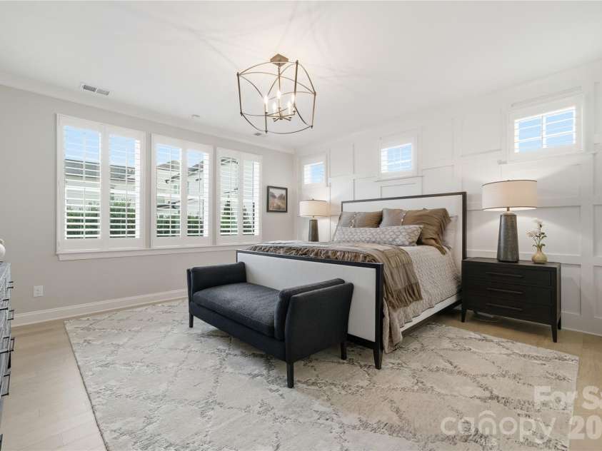 1016 Thatcher Way, Fort Mill, SC 29715.  MLS# CAR4337536, YatesRealty ID 24880. Grand Primary Suite on Main Floor