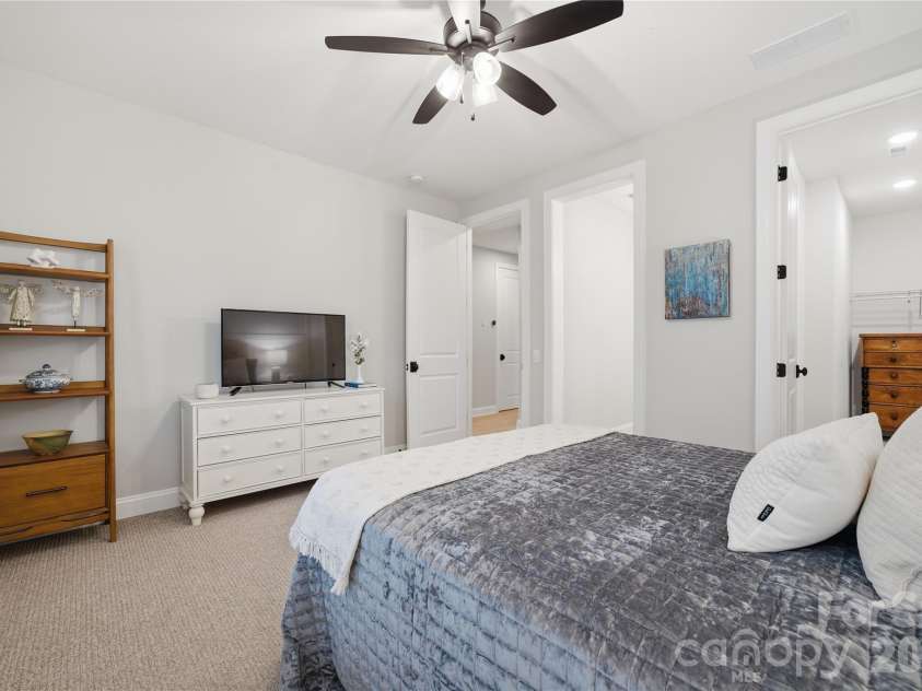 1016 Thatcher Way, Fort Mill, SC 29715.  MLS# CAR4337536, YatesRealty ID 24880. Large Walk-In Closet in Secondary Suite