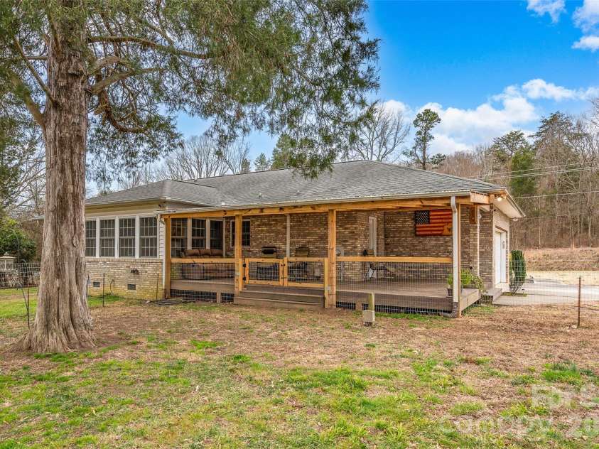 3740 Woodleaf Road, Salisbury, NC 28147.  MLS# CAR4340327, YatesRealty ID 24881. 