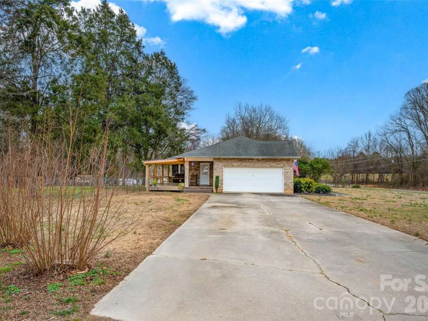 3740 Woodleaf Road, Salisbury, NC 28147.  MLS# CAR4340327, YatesRealty ID 24881. 