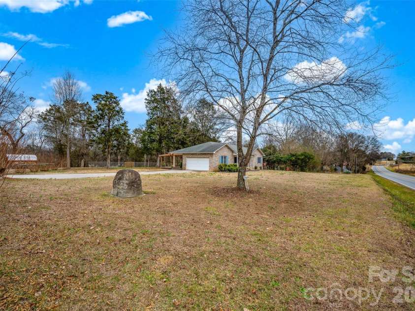3740 Woodleaf Road, Salisbury, NC 28147.  MLS# CAR4340327, YatesRealty ID 24881. 