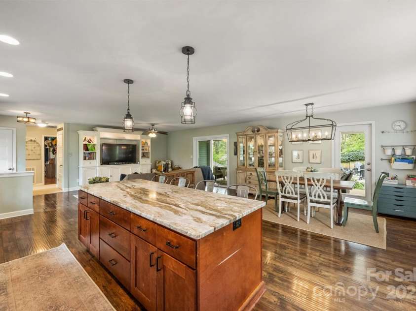 9025 Shields Drive, Huntersville, NC 28078.  MLS# CAR4242533, YatesRealty ID 24881. 