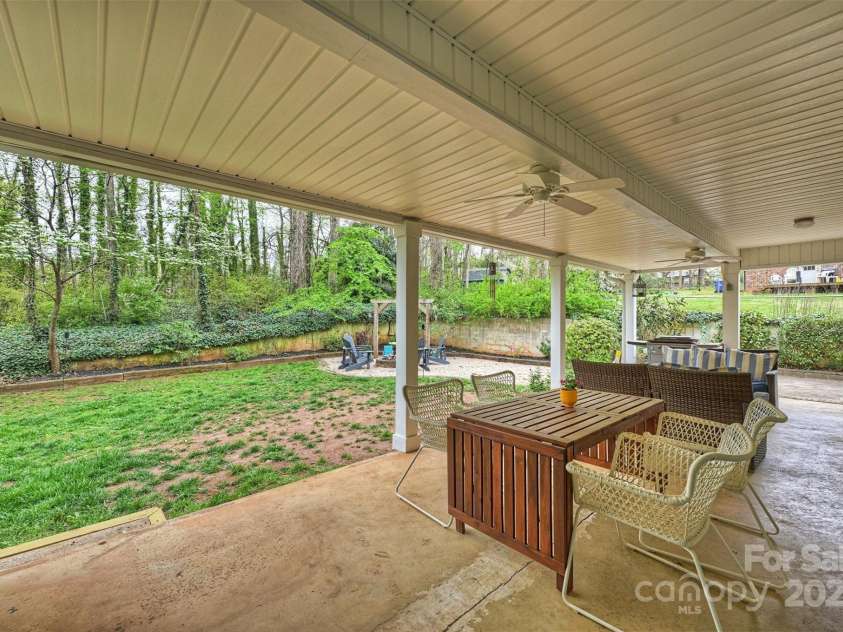 9025 Shields Drive, Huntersville, NC 28078.  MLS# CAR4242533, YatesRealty ID 24881. 