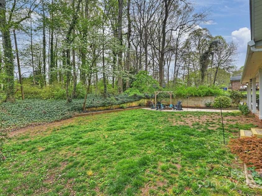 9025 Shields Drive, Huntersville, NC 28078.  MLS# CAR4242533, YatesRealty ID 24881. 