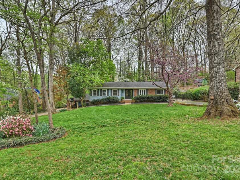 9025 Shields Drive, Huntersville, NC 28078.  MLS# CAR4242533, YatesRealty ID 24881. 