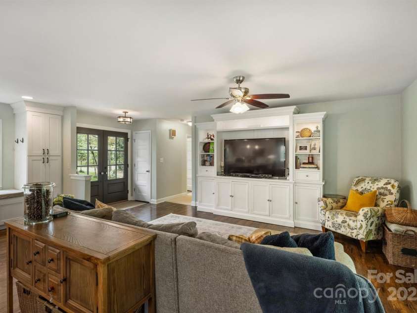 9025 Shields Drive, Huntersville, NC 28078.  MLS# CAR4242533, YatesRealty ID 24881. 