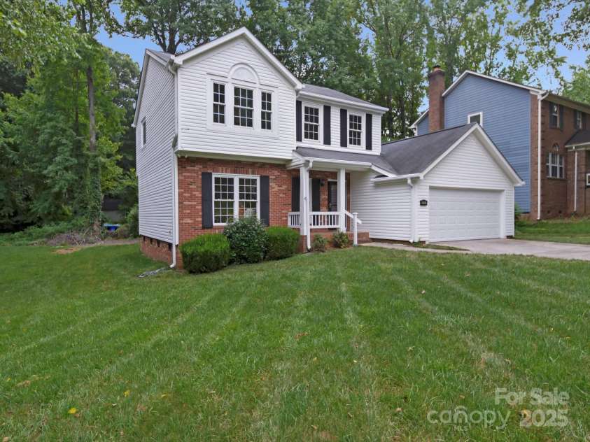 2808 Williams Station Road, Matthews, NC 28105.  MLS# CAR4278213, YatesRealty ID 24883. 