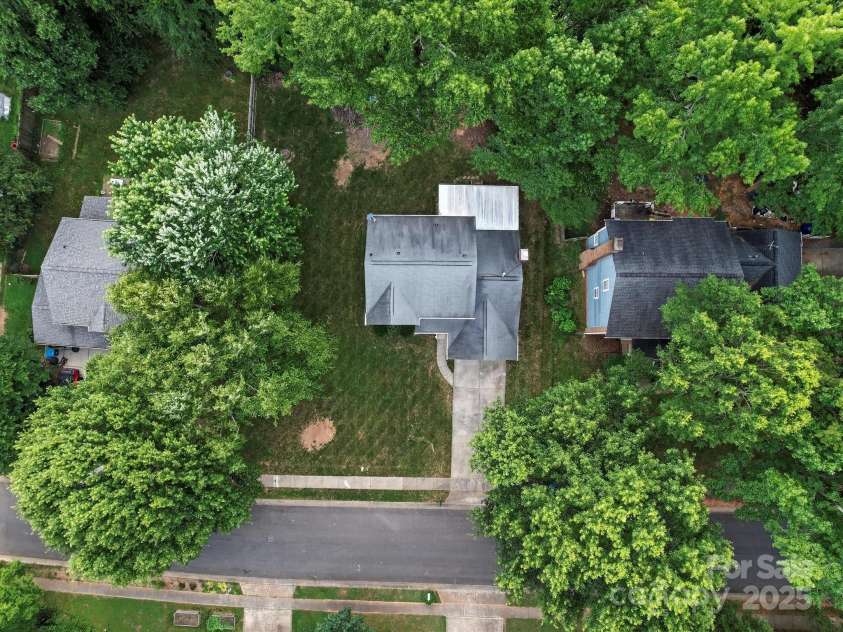 2808 Williams Station Road, Matthews, NC 28105.  MLS# CAR4278213, YatesRealty ID 24883. 