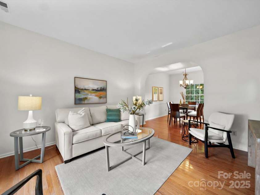 2808 Williams Station Road, Matthews, NC 28105.  MLS# CAR4278213, YatesRealty ID 24883. 