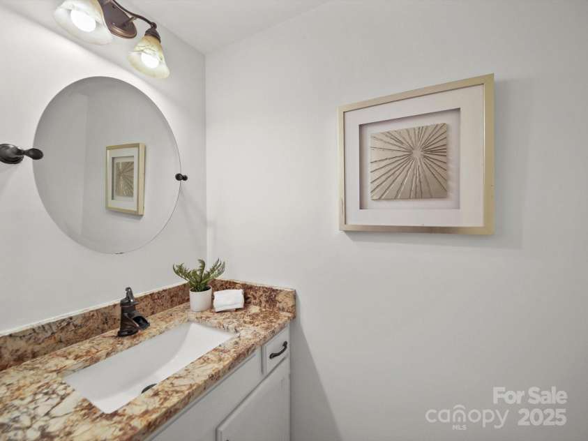 2808 Williams Station Road, Matthews, NC 28105.  MLS# CAR4278213, YatesRealty ID 24883. 