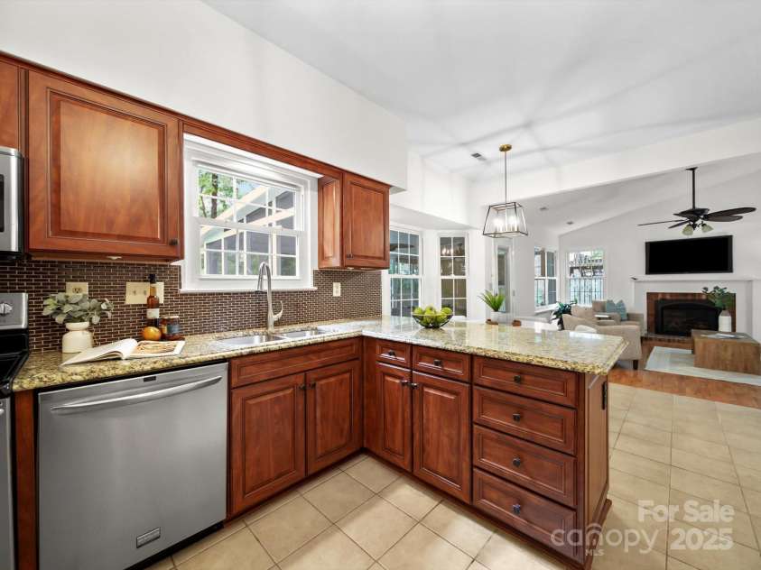 2808 Williams Station Road, Matthews, NC 28105.  MLS# CAR4278213, YatesRealty ID 24883. 