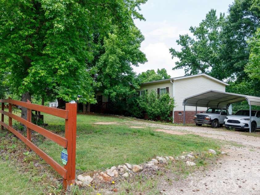 854 Butler Lake Road, Chester, SC 29706.  MLS# CAR4385328, YatesRealty ID 24883. 