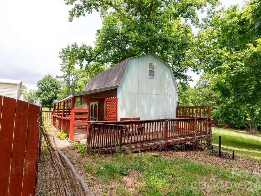 854 Butler Lake Road, Chester, SC 29706.  MLS# CAR4385328, YatesRealty ID 24883. 
