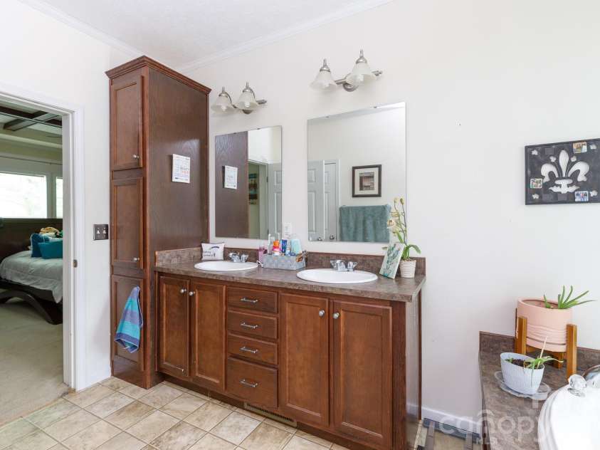 854 Butler Lake Road, Chester, SC 29706.  MLS# CAR4385328, YatesRealty ID 24883. 