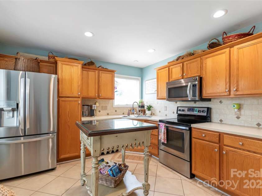 1013 Nez Perce Lane, Monroe, NC 28110.  MLS# CAR4268020, YatesRealty ID 24884. 