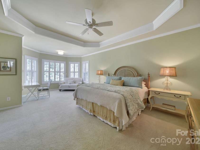 2909 Julian Glen Circle, Waxhaw, NC 28173.  MLS# CAR4274530, YatesRealty ID 24885. 