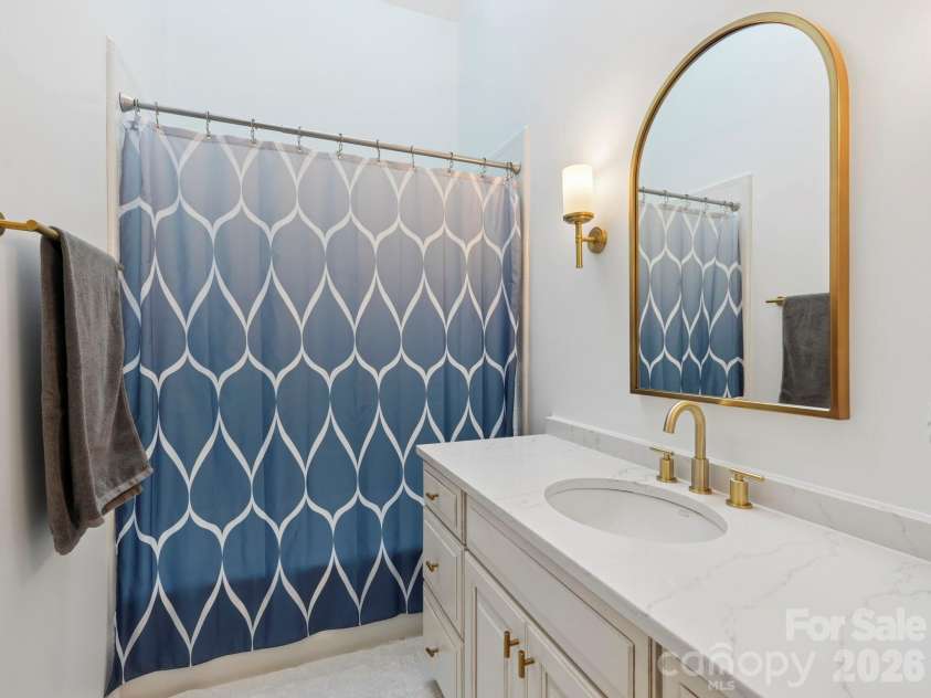 5500 Hardison Road, Charlotte, NC 28226.  MLS# CAR4382791, YatesRealty ID 24886. 
