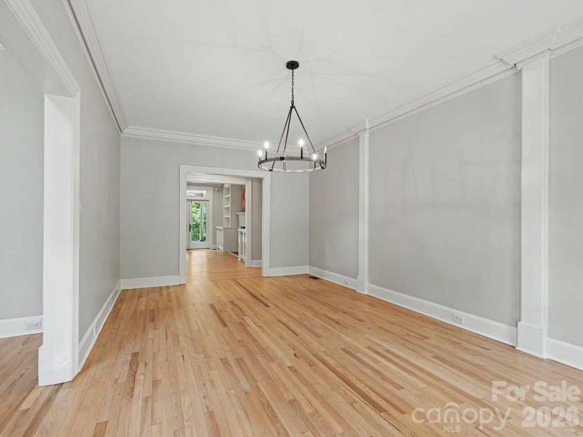 5500 Hardison Road, Charlotte, NC 28226.  MLS# CAR4382791, YatesRealty ID 24886. 