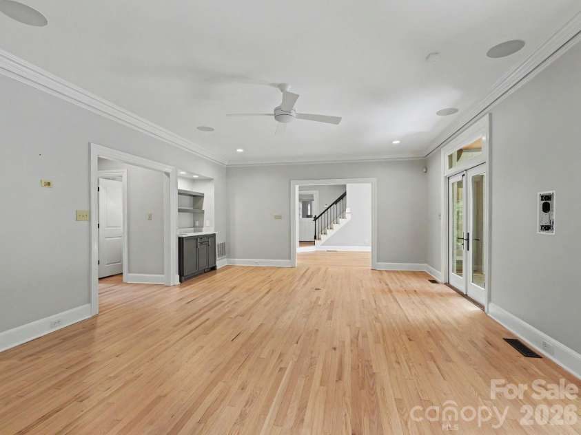 5500 Hardison Road, Charlotte, NC 28226.  MLS# CAR4382791, YatesRealty ID 24886. 