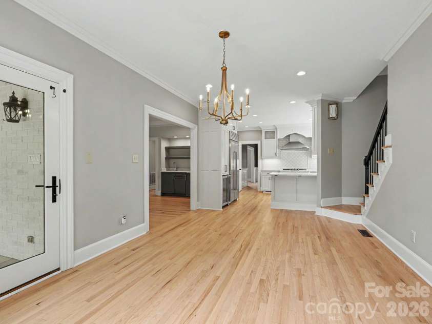 5500 Hardison Road, Charlotte, NC 28226.  MLS# CAR4382791, YatesRealty ID 24886. 