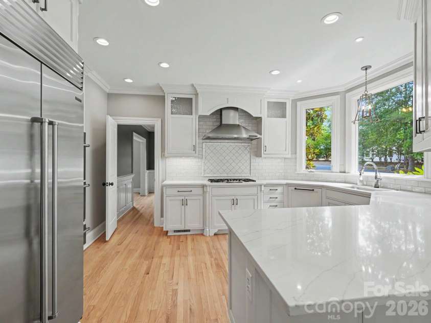 5500 Hardison Road, Charlotte, NC 28226.  MLS# CAR4382791, YatesRealty ID 24886. 
