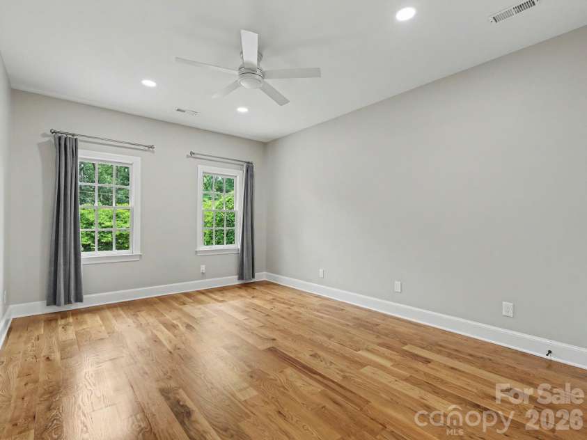 5500 Hardison Road, Charlotte, NC 28226.  MLS# CAR4382791, YatesRealty ID 24886. 