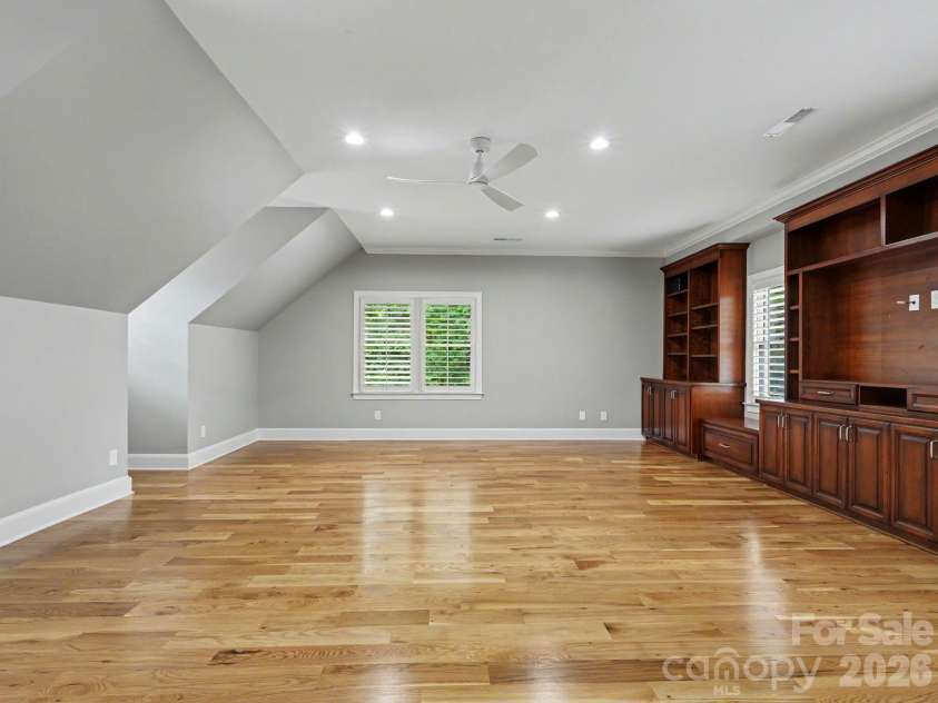 5500 Hardison Road, Charlotte, NC 28226.  MLS# CAR4382791, YatesRealty ID 24886. 
