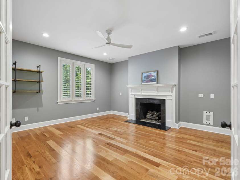 5500 Hardison Road, Charlotte, NC 28226.  MLS# CAR4382791, YatesRealty ID 24886. 