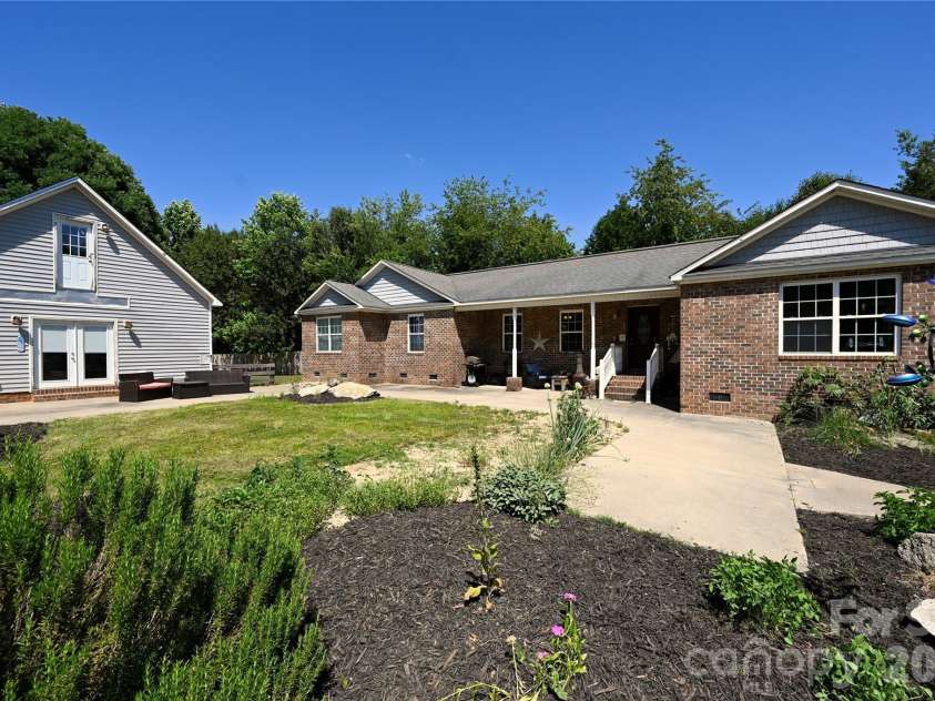 1845 Templeton Road, Clover, SC 29710.  MLS# CAR4384011, YatesRealty ID 24887. 