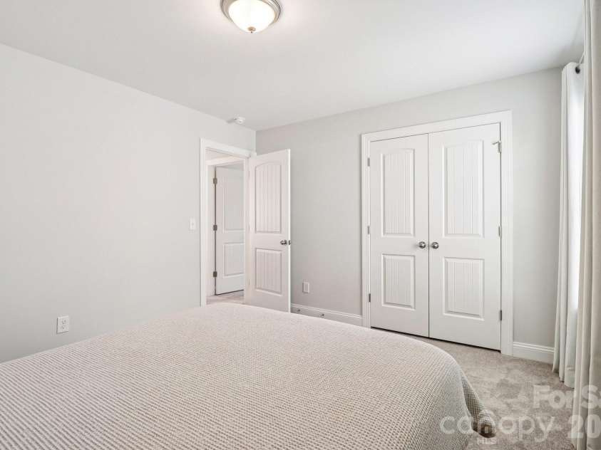 369 Stillington Street, Lexington, SC 29072.  MLS# CAR4366155, YatesRealty ID 24888. 