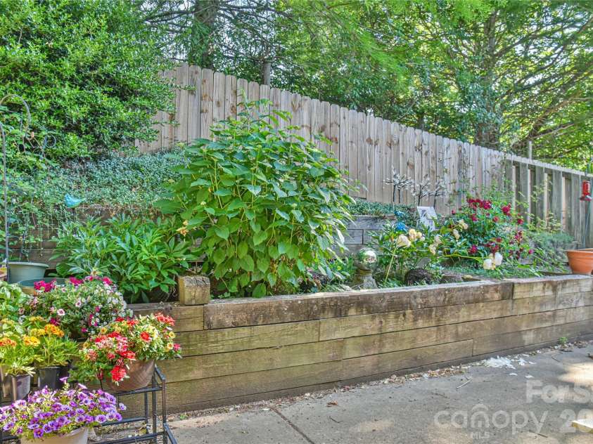13 Silver Place, Black Mountain, NC 28711.  MLS# CAR4382808, YatesRealty ID 24890. Back Patio