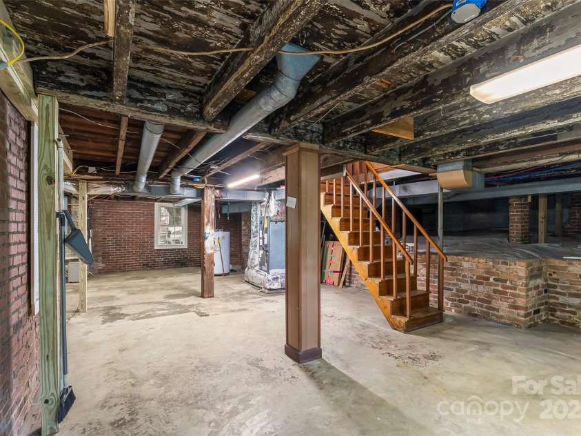 302 White Street, Morganton, NC 28655.  MLS# CAR4271215, YatesRealty ID 24890. 