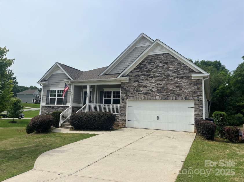 120 Autumn Mist Road, Statesville, NC 28677.  MLS# CAR4259210, YatesRealty ID 24891. 