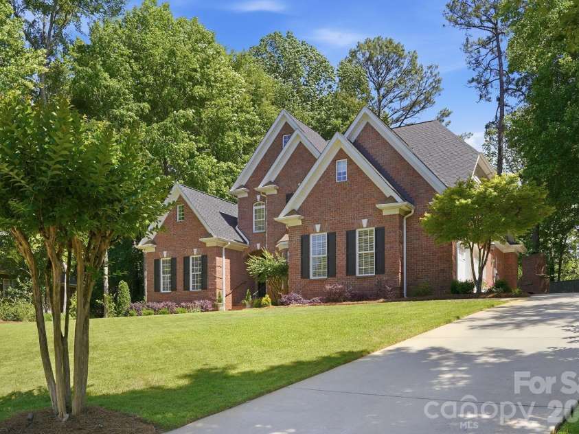 380 Colleton Court, Rock Hill, SC 29732.  MLS# CAR4381464, YatesRealty ID 24891. 