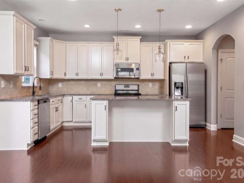 3000 Fallondale Road, Waxhaw, NC 28173.  MLS# CAR4371670, YatesRealty ID 24892. 