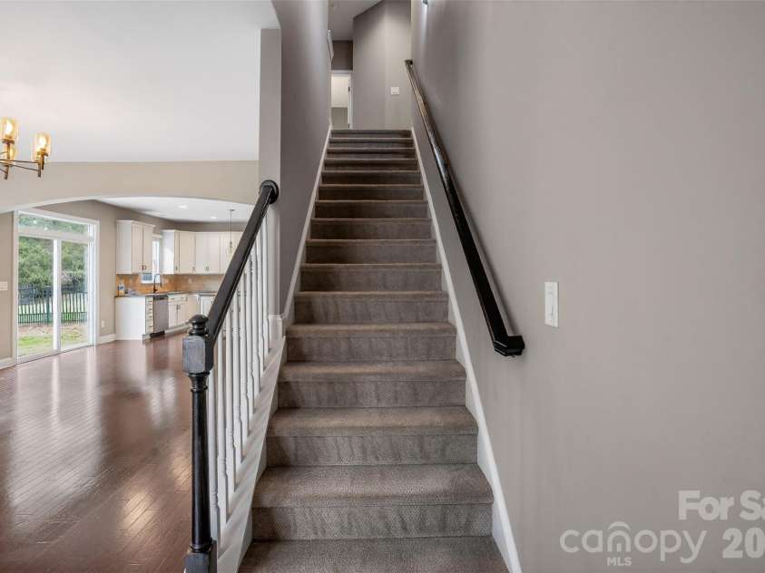 3000 Fallondale Road, Waxhaw, NC 28173.  MLS# CAR4371670, YatesRealty ID 24892. 
