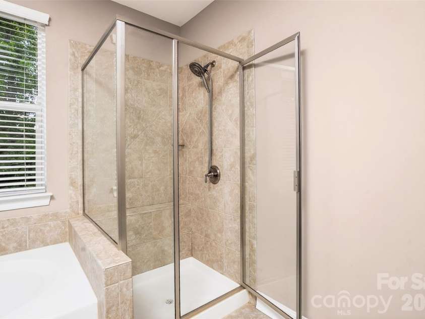 3000 Fallondale Road, Waxhaw, NC 28173.  MLS# CAR4371670, YatesRealty ID 24892. 