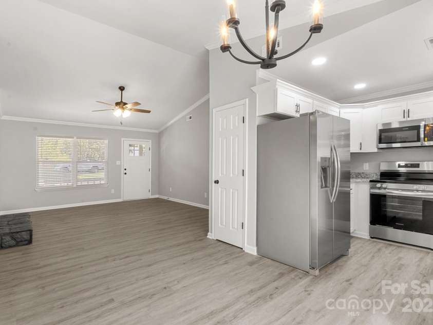 6515 Santa Cruz Trail, Charlotte, NC 28227.  MLS# CAR4274294, YatesRealty ID 24892. 