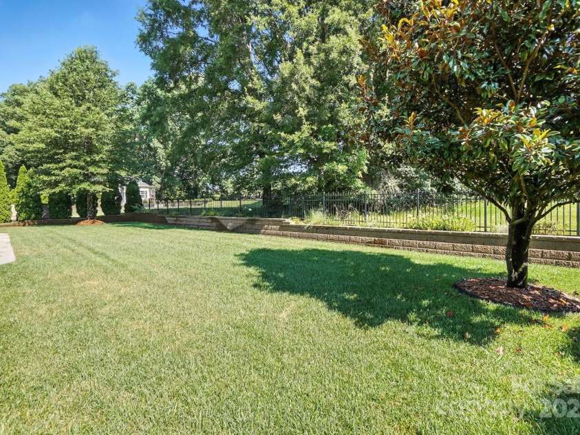 551 Brightleaf Place, Concord, NC 28027.  MLS# CAR4277097, YatesRealty ID 24894. 