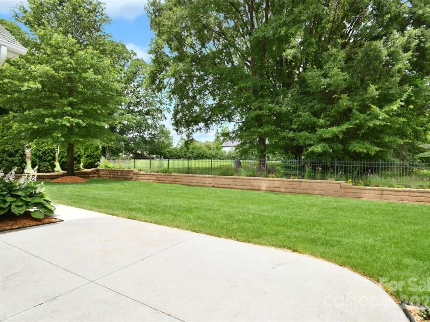 551 Brightleaf Place, Concord, NC 28027.  MLS# CAR4277097, YatesRealty ID 24894. 