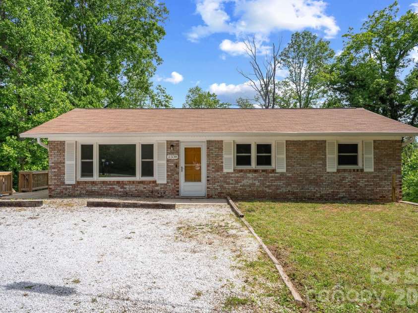 2338 Greater Druid Hills Boulevard, Hendersonville, NC 28791.  MLS# CAR4327044, YatesRealty ID 24895. 