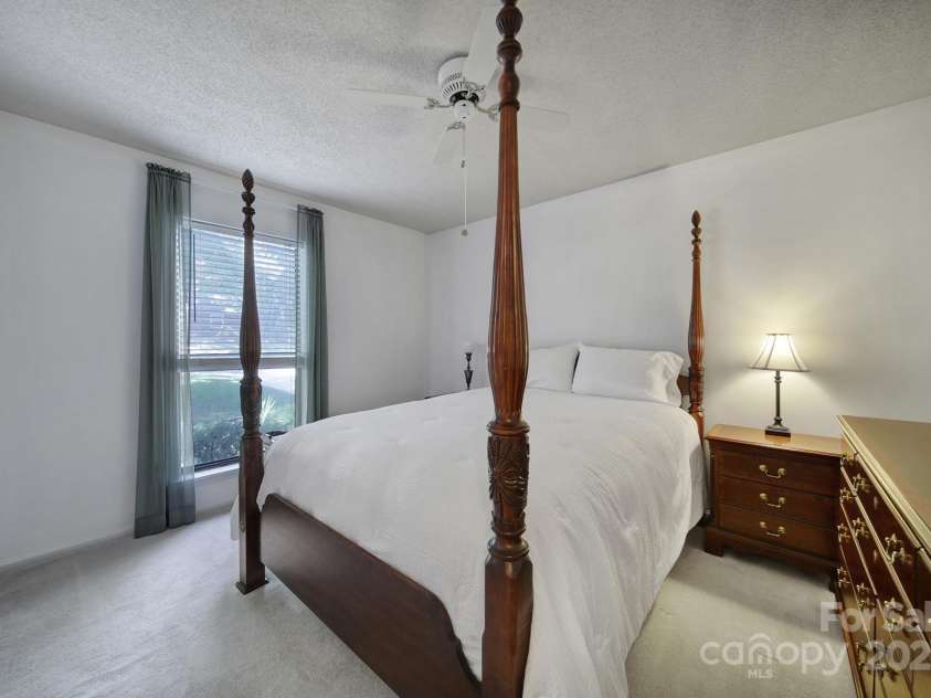 8416 Rittenhouse Circle, Charlotte, NC 28270.  MLS# CAR4273767, YatesRealty ID 24895. 