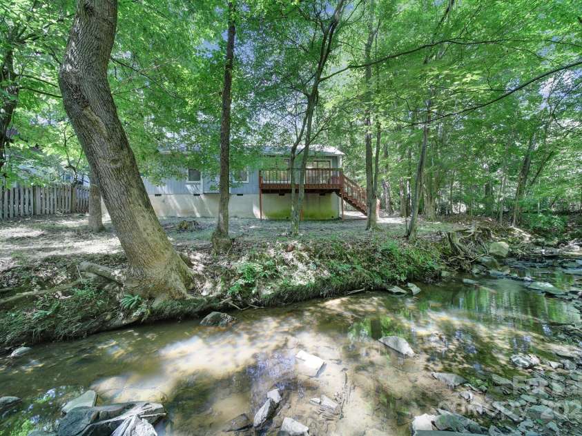 8416 Rittenhouse Circle, Charlotte, NC 28270.  MLS# CAR4273767, YatesRealty ID 24895. 